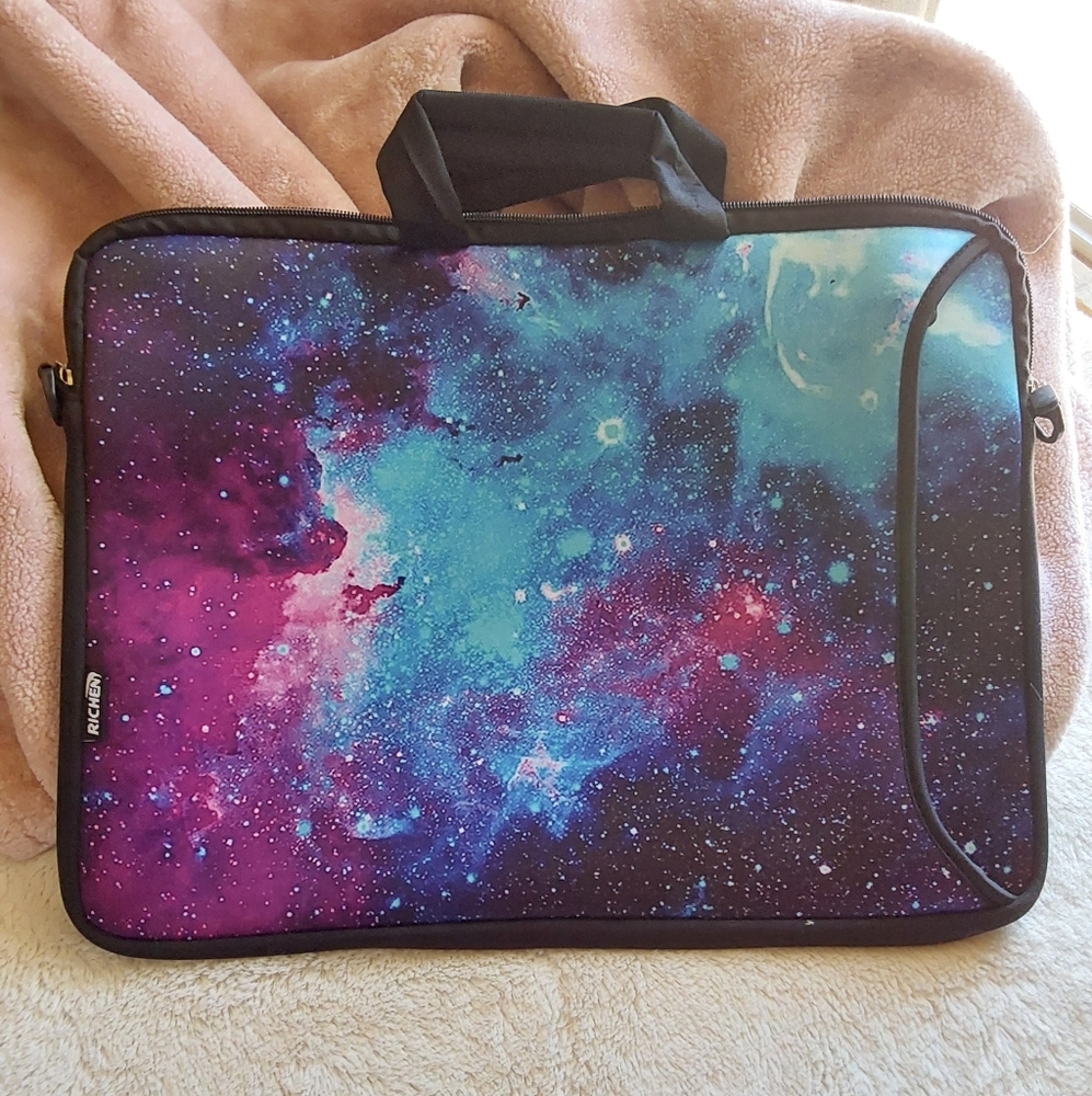 🌺 NEW Richen Galaxy Print Foam Laptop Sleeve/Attache